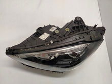 Load image into Gallery viewer, Frontscheinwerfer Mercedes-Benz W206 A2069068104 A2069067203 Full LED Ein Satz SCH4400003128aa