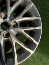 Laden Sie das Bild in den Galerie-Viewer, 1x Alufelge 16 Zoll 6.0" 4x100 49ET Glanz Silber 52910-H8200 Kia Rio Rim Wheel FEL3580056774qf