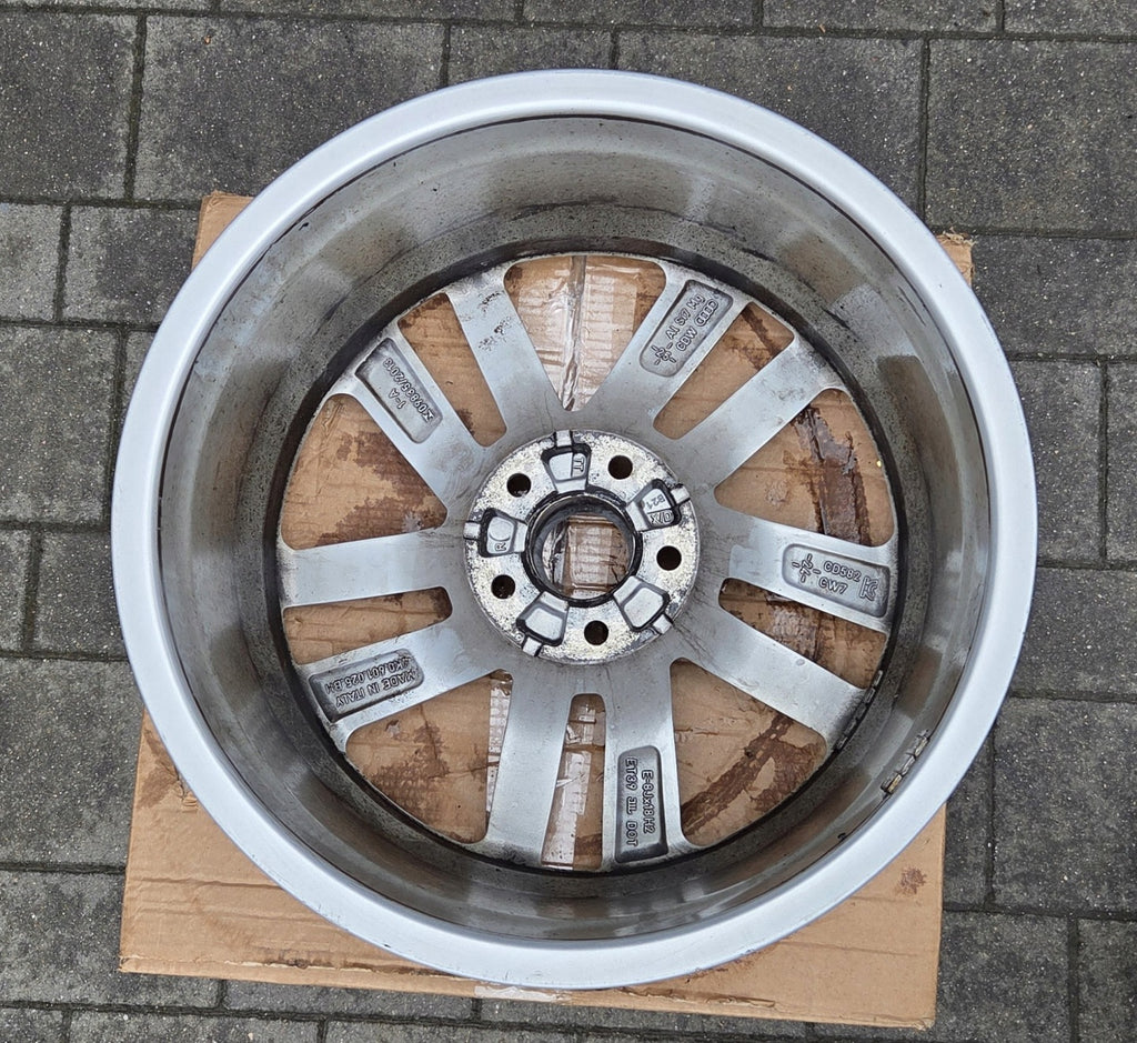 1x Alufelge 18 Zoll 8.0" 5x112 39ET Glanz Silber 4K0601025 Audi C8 Rim Wheel FEL1051427740bq