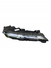 Laden Sie das Bild in den Galerie-Viewer, Frontscheinwerfer BMW 7 9879936-13 Rechts Scheinwerfer Headlight SCH7741413637on