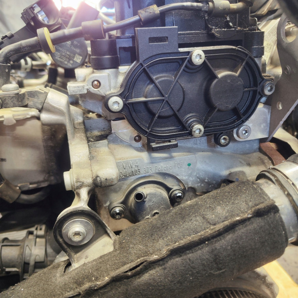 Motor Audi A3 CLHA 1.6 TDI 105PS 77kW 2014 Diesel Engine Unkomplett