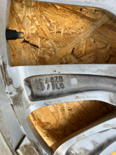 Laden Sie das Bild in den Galerie-Viewer, 1x Alufelge 17 Zoll 7.0" 5x112 43ET 3P0601025 Skoda Superb Octavia I Rim Wheel FEL8667036494og
