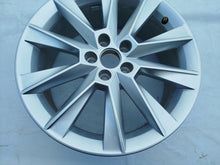 Load image into Gallery viewer, 1x Alufelge 17 Zoll 7.0" 5x100 46ET 5JJ601025 Mg Rapid Rim Wheel FEL6162120351tt