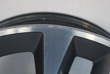 Laden Sie das Bild in den Galerie-Viewer, 1x Alufelge 18 Zoll 7.5" 5x112 A4474015400 Mercedes-Benz W447 Rim Wheel FEL1641623264az