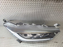 Load image into Gallery viewer, Frontscheinwerfer Toyota Yaris VAV6865 Full LED Rechts Scheinwerfer Headlight