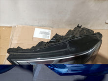 Load image into Gallery viewer, Frontscheinwerfer Audi A6 C8 4K0941033 Links Scheinwerfer Headlight