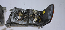 Laden Sie das Bild in den Galerie-Viewer, Frontscheinwerfer Mercedes-Benz Sl R107 Ein Satz Scheinwerfer Headlight SCH7571460315so
