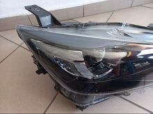 Laden Sie das Bild in den Galerie-Viewer, Frontscheinwerfer Mazda Cx3 Cx-3 D10E-51030 LED Rechts Scheinwerfer Headlight