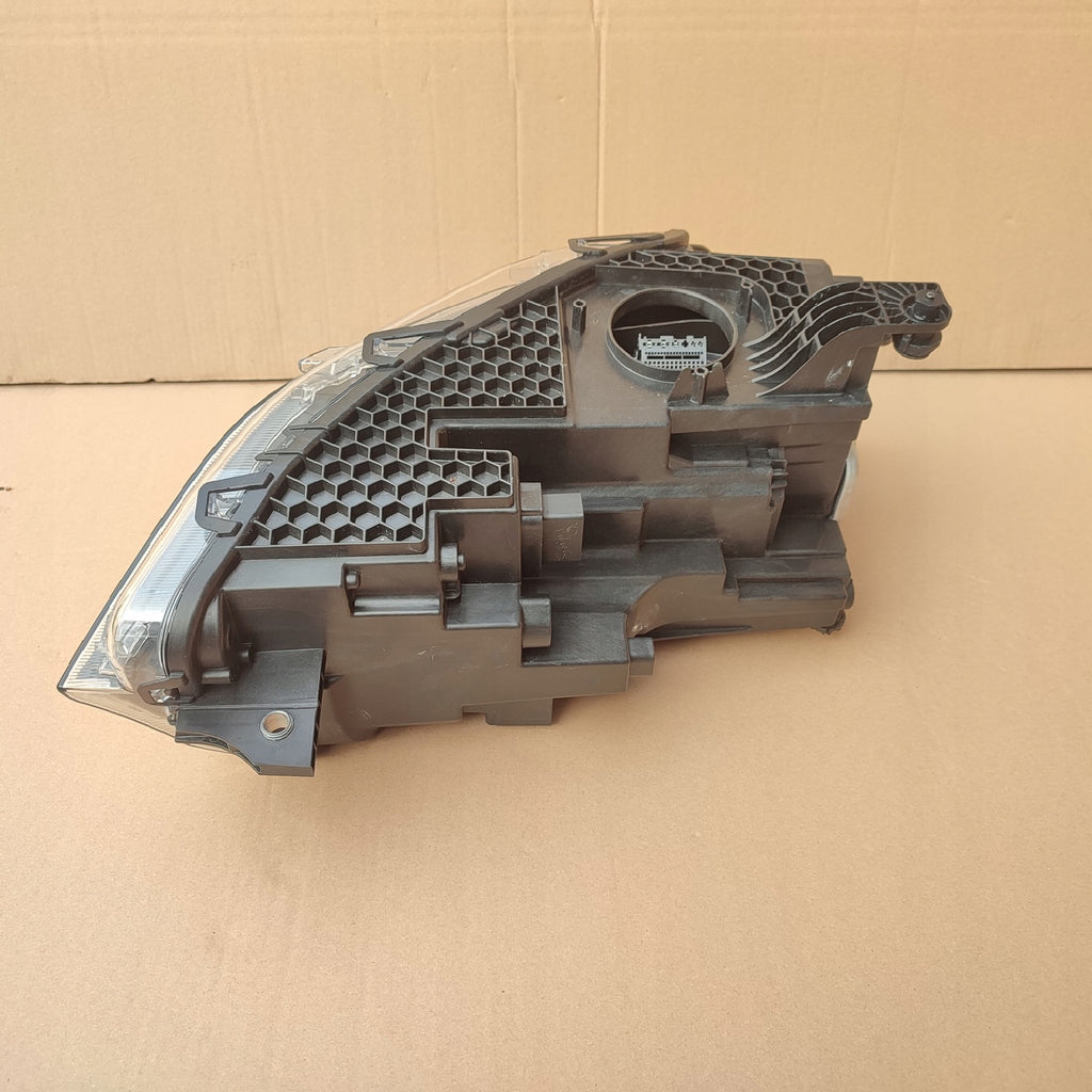 Frontscheinwerfer VW Caddy V 2K8941035T LED Ein Stück (Rechts oder Links) SCH1690008142gz