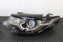 Laden Sie das Bild in den Galerie-Viewer, Frontscheinwerfer Land Rover I Sport FK72-13W029-EE FK72-13W030-EE Ein Satz SCH8982001406uo