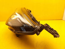 Laden Sie das Bild in den Galerie-Viewer, Frontscheinwerfer Peugeot 2008 II 208 9833036380 Links Scheinwerfer Headlight