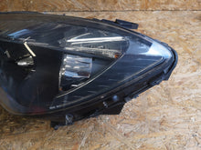 Laden Sie das Bild in den Galerie-Viewer, Frontscheinwerfer Mercedes-Benz Cla A1178200361 Ein Stück (Rechts oder Links) SCH2161335424lj