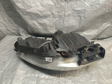 Laden Sie das Bild in den Galerie-Viewer, Frontscheinwerfer Opel Combo 520868580E Links Scheinwerfer Headlight SCH8082872010zf