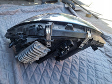 Laden Sie das Bild in den Galerie-Viewer, Frontscheinwerfer Mercedes-Benz W246 A2469066201 LED Rechts Headlight SCH9751878304hf