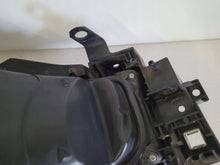 Load image into Gallery viewer, Frontscheinwerfer Mazda 3 Bm BACS-51040 Ein Stück (Rechts oder Links) Headlight