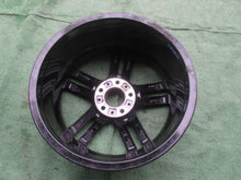Laden Sie das Bild in den Galerie-Viewer, 1x Alufelge 18 Zoll 8.0" 5x120 52ET Glanz Schwarz 8009703 BMW 2 F22 1 F21 F20 FEL3435172746ym
