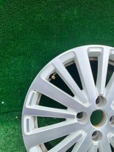 Load image into Gallery viewer, 1x Alufelge 16 Zoll 6.0&quot; 5x120 403009345R Renault Twingo Rim Wheel