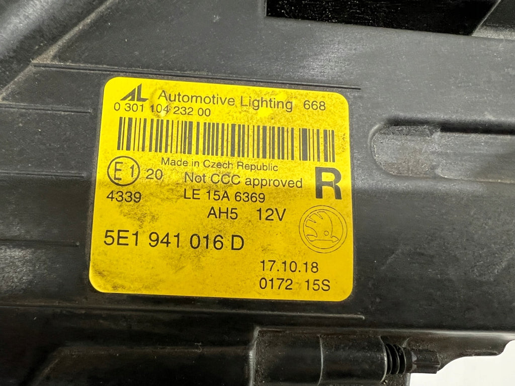 Frontscheinwerfer Skoda Octavia I 5E1941016D Rechts Scheinwerfer Headlight SCH7098235033pi