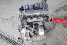 Load image into Gallery viewer, Motor VW Transporter CAA 2.0 TDI 102PS 184TKm 2010 Diesel Engine Unkomplett