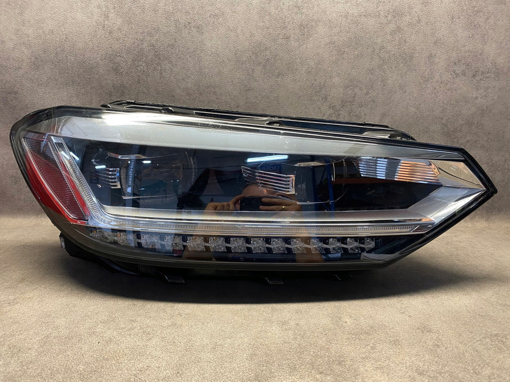 Frontscheinwerfer VW Touran 5TB941082A LED Rechts Scheinwerfer Headlight