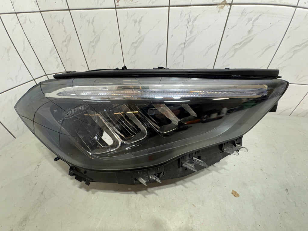 Frontscheinwerfer Mercedes-Benz W247 A2479066207 LED Rechts Headlight SCH8161203265xs
