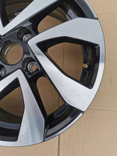 Load image into Gallery viewer, 1x Alufelge 15 Zoll 5.5&quot; 4x100 41ET Glanz Schwarz 1S0601025CE VW Saj Rim Wheel