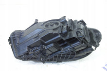 Laden Sie das Bild in den Galerie-Viewer, Frontscheinwerfer Mercedes-Benz W177 A1779062200 Halogen Rechts Headlight SCH7488139716nn