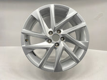 Load image into Gallery viewer, 1x Alufelge 17 Zoll 7.0" 5x112 51ET Glanz Silber 6F0601025P Seat I Ibiza FEL6386678248bv