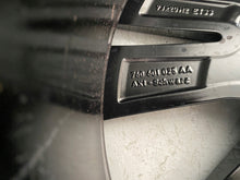 Load image into Gallery viewer, 1x Alufelge 20 Zoll 9.0" 5x112 33ET Glanz Schwarz 760601025AA VW Touareg FEL4049965139rq