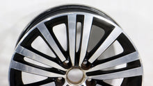 Laden Sie das Bild in den Galerie-Viewer, 1x Alufelge 17 Zoll 7.5" 5x112 Schwarz 3AA601025G VW Passat B7 Rim Wheel FEL1629400742hh