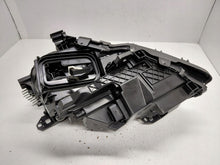 Laden Sie das Bild in den Galerie-Viewer, Frontscheinwerfer Mercedes-Benz Gla A1569067000 Rechts Scheinwerfer Headlight SCH8640873584zx