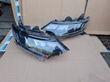 Laden Sie das Bild in den Galerie-Viewer, Frontscheinwerfer Mitsubishi Outlander III Full LED Rechts oder Links