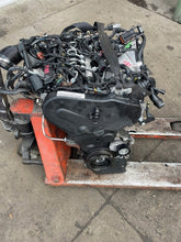 Load image into Gallery viewer, Motor Audi A5 A4 DEUA DEU 2.0 TDI 150PS 110kW Diesel Engine Unkomplett MOT4084408749ud