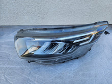 Laden Sie das Bild in den Galerie-Viewer, Frontscheinwerfer Iveco I 10R050080 Links Scheinwerfer Headlight SCH8071504070bu