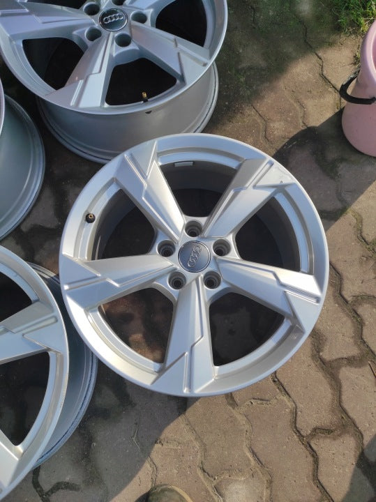 4x Alufelge 18 Zoll 8.0" 5x112 39ET 4K0601025D Audi A6 C8 Rim Wheel FEL4665741325io