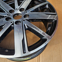 Load image into Gallery viewer, 1x Alufelge 17 Zoll 7.0" 5x112 54ET 6889638 Mini F57 F56 F55 Rim Wheel FEL9600455692wt
