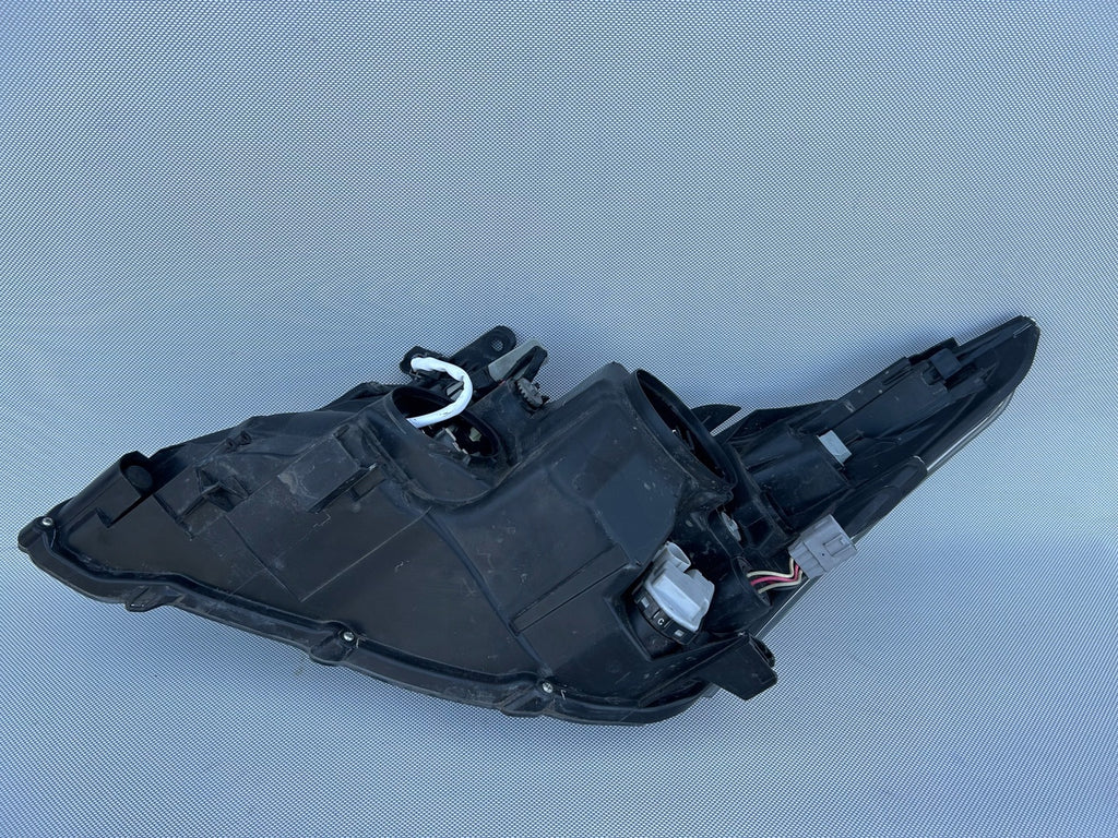 Frontscheinwerfer Toyota Avensis 11P2R-LD-EM Rechts Scheinwerfer Headlight SCH4940526931zd