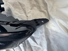 Laden Sie das Bild in den Galerie-Viewer, Frontscheinwerfer Ford Courier 11071087F R2X6-13E015-AG Links Headlight SCH1200857509dz