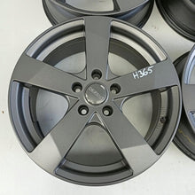 Laden Sie das Bild in den Galerie-Viewer, 4x Alufelge 17 Zoll 7.0" 5x112 48ET Glanz Grau Audi Altea I Touran Golf Caddy FEL5126016846mt