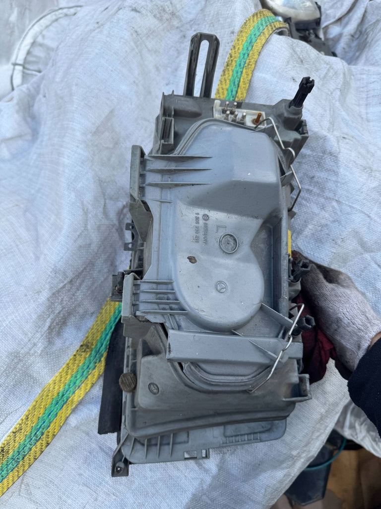 Frontscheinwerfer Mercedes-Benz 190 W201 89494933 Links Scheinwerfer Headlight SCH2393017819wl