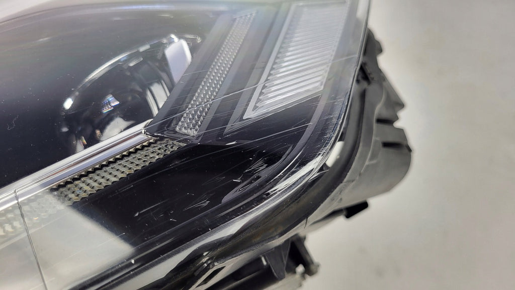 Frontscheinwerfer VW Polo 2G1941035F LED Ein Stück (Rechts oder Links) Headlight SCH3850186578kw