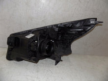 Laden Sie das Bild in den Galerie-Viewer, Frontscheinwerfer Renault Trafic III 1LE011565-185 260106627R Halogen Rechts