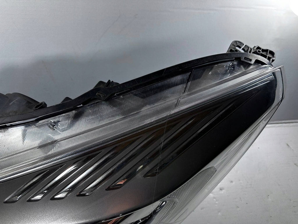Frontscheinwerfer Ford Kuga I GV41-13D155-AH Links Scheinwerfer Headlight SCH5518735290ld