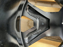 Laden Sie das Bild in den Galerie-Viewer, 1x Alufelge 19 Zoll 5x114.3 403009867R Renault Rim Wheel FEL1133989121dv