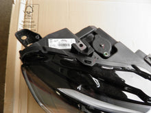 Laden Sie das Bild in den Galerie-Viewer, Frontscheinwerfer Toyota Proace City 9856999880 Rechts Scheinwerfer Headlight SCH6511203196nk
