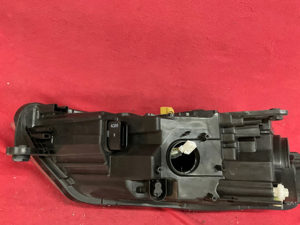 Frontscheinwerfer Skoda Superb III 3V1941015B Xenon Links Scheinwerfer Headlight SCH6309218681bm