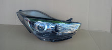 Laden Sie das Bild in den Galerie-Viewer, Frontscheinwerfer Hyundai Ix20 92102-1K Rechts Scheinwerfer Headlight