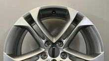 Laden Sie das Bild in den Galerie-Viewer, 1x Alufelge 18 Zoll 8.0&quot; 5x108 27ET Glanz Silber 9688278377 Peugeot Rim Wheel