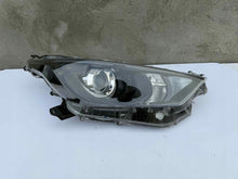 Laden Sie das Bild in den Galerie-Viewer, Frontscheinwerfer Toyota Yaris 81130-K0060 Rechts Scheinwerfer Headlight SCH3808995033ir