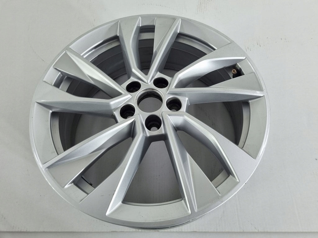 1x Alufelge 17 Zoll 6.5" 5x100 40ET Glanz Silber 657601025AK Skoda Scala Kamiq I FEL6471751590bh